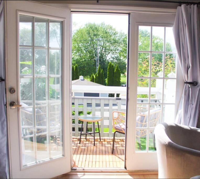 Cozy French Style Villa- 3 Bed-Casino-Pools-Jacuzzi 诺维奇 外观 照片